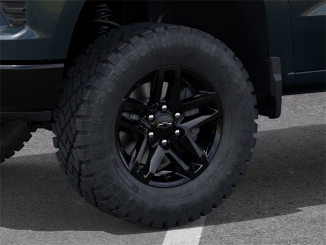 Chevrolet Silverado 1500 Trail Boss Custom Crew Cab 4WD 2026