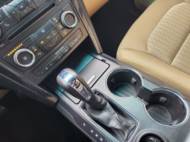 Ford Explorer Base FWD 2017