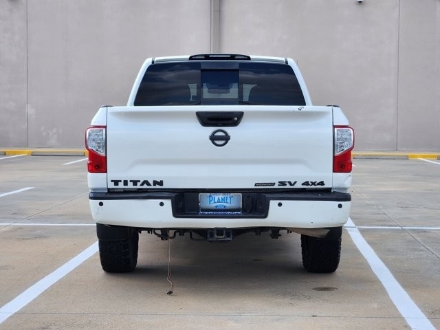 Nissan Titan SV Crew Cab 4WD 2018