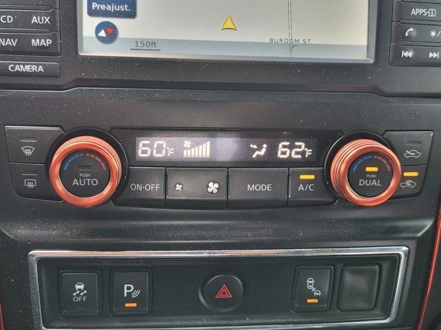 Nissan Titan SV Crew Cab 4WD 2018