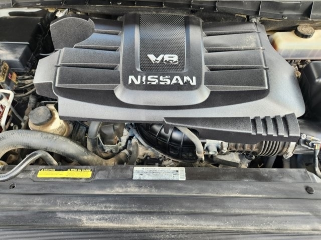 Nissan Titan SV Crew Cab 4WD 2018