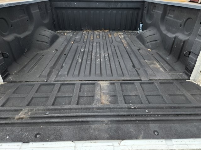 Nissan Titan SV Crew Cab 4WD 2018