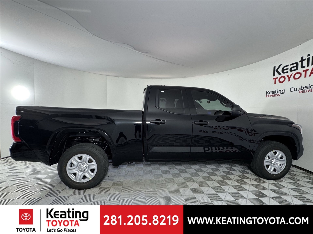 Toyota Tundra SR Double Cab 4WD 2026