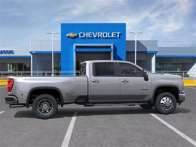 Chevrolet Silverado 3500HD LT Crew Cab 4WD 2025