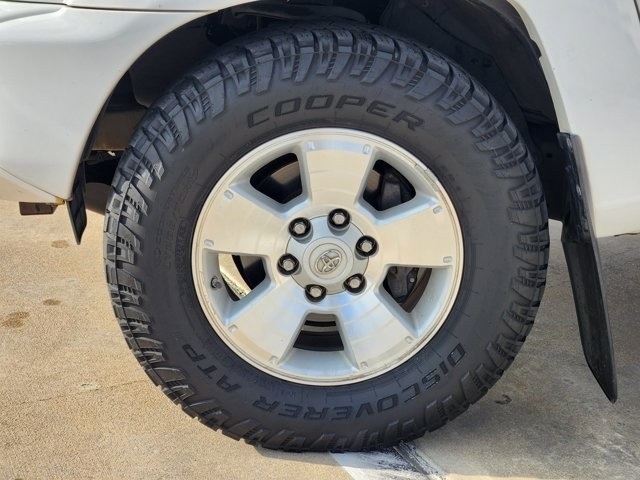 Toyota Tacoma Double Cab Long Bed V6 5AT 4WD 2015