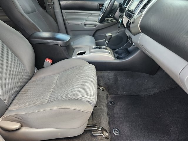 Toyota Tacoma Double Cab Long Bed V6 5AT 4WD 2015