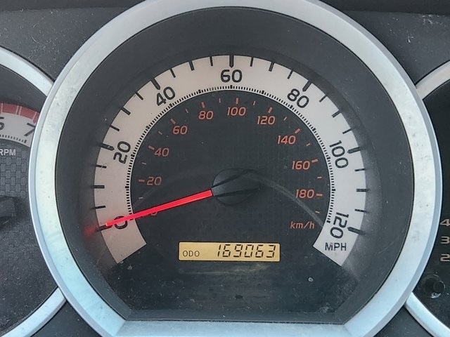 Toyota Tacoma Double Cab Long Bed V6 5AT 4WD 2015