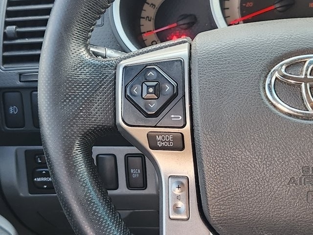 Toyota Tacoma Double Cab Long Bed V6 5AT 4WD 2015