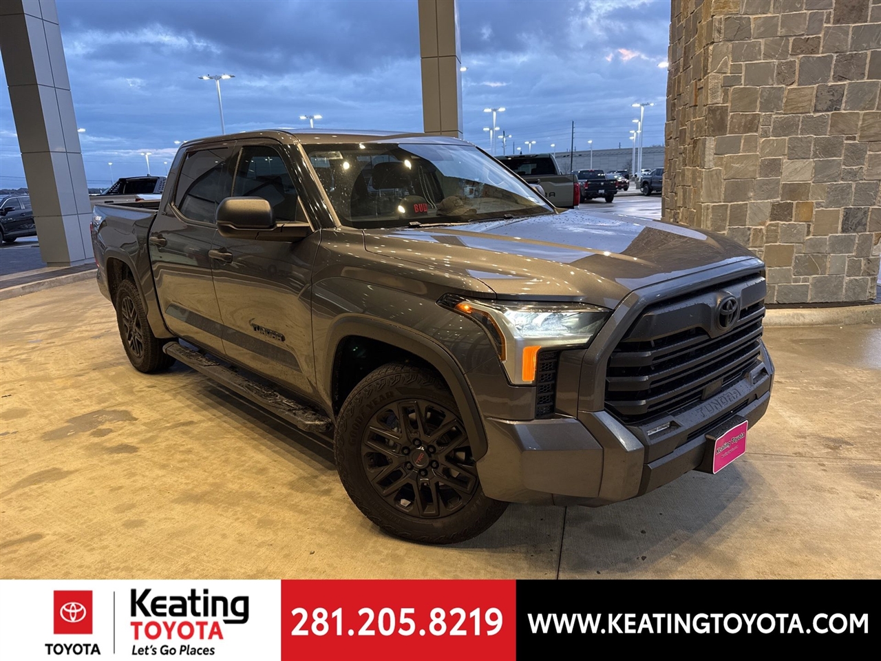 Toyota Tundra SR5 CrewMax 4WD 2023