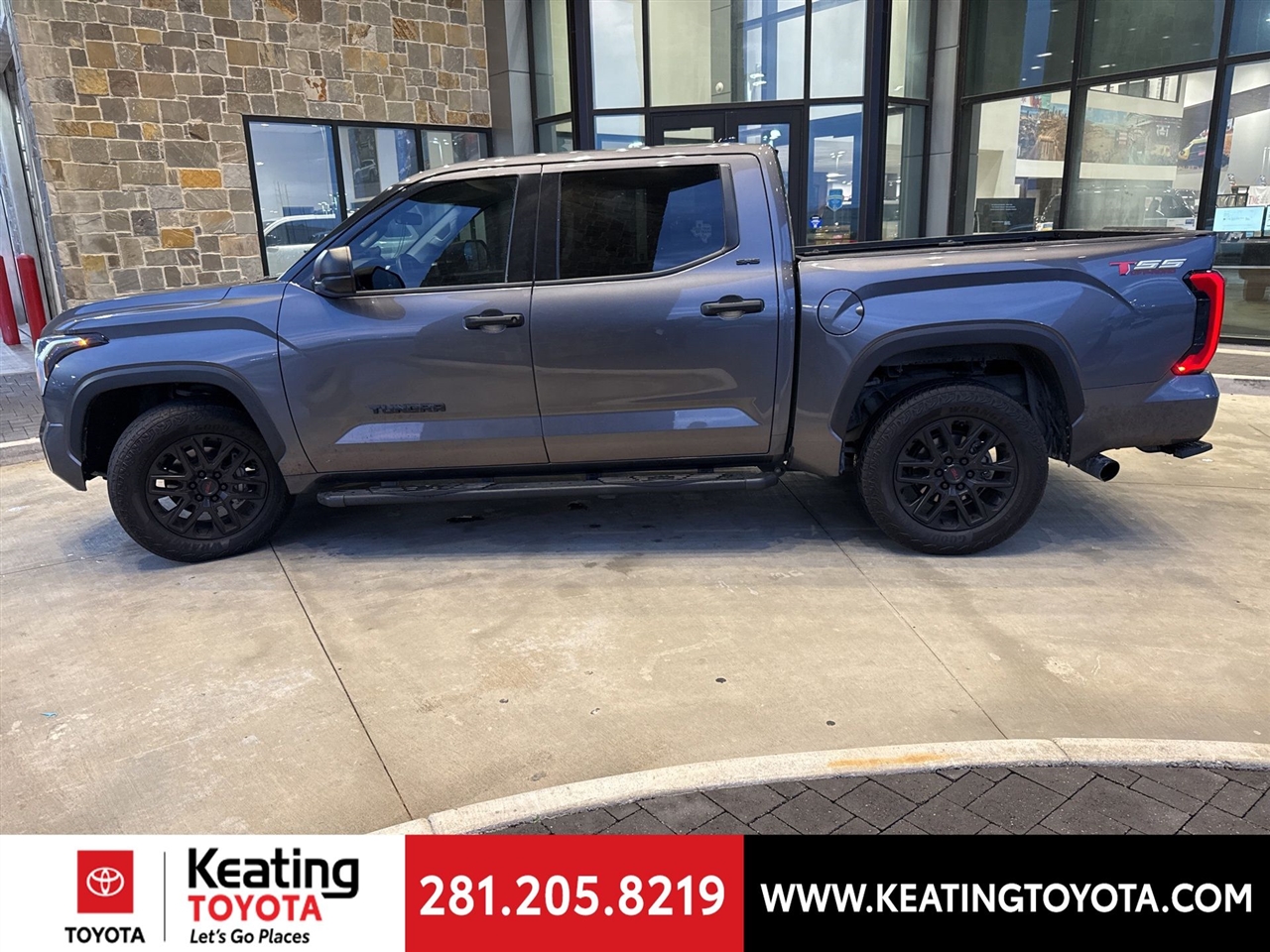 Toyota Tundra SR5 CrewMax 4WD 2023