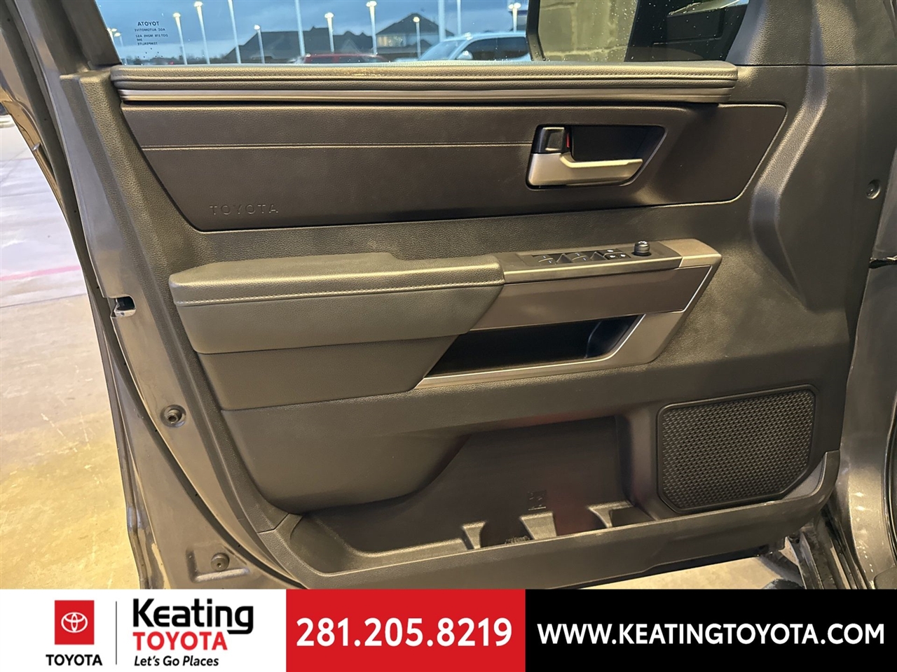 Toyota Tundra SR5 CrewMax 4WD 2023