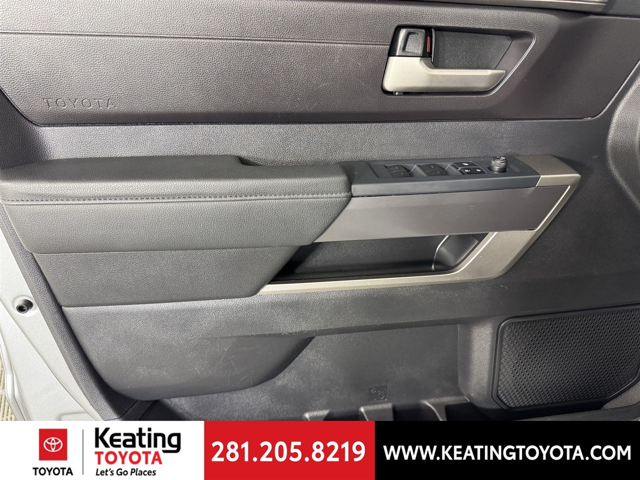 Toyota Tundra SR5 CrewMax 4WD 2022