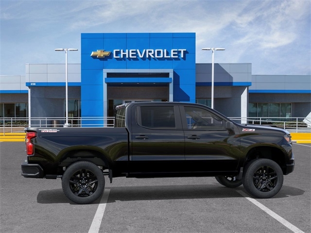 Chevrolet Silverado 1500 Trail Boss Custom Crew Cab 4WD 2026