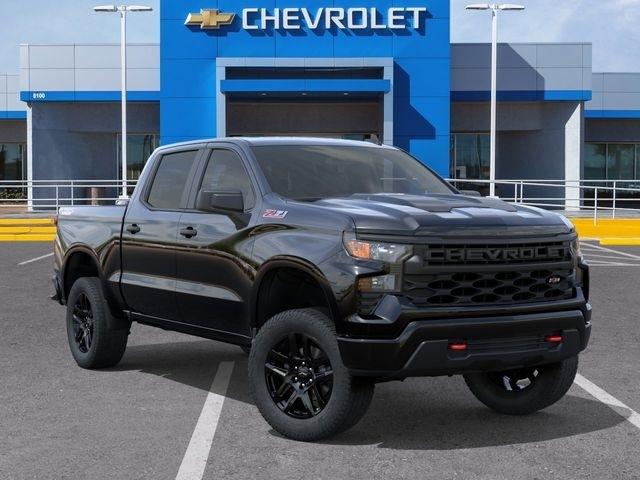 Chevrolet Silverado 1500 Trail Boss Custom Crew Cab 4WD 2026