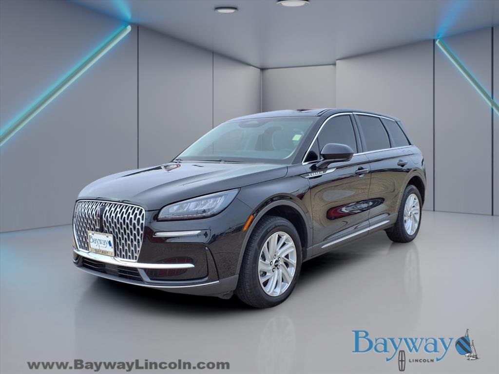 Lincoln Corsair Base 2023