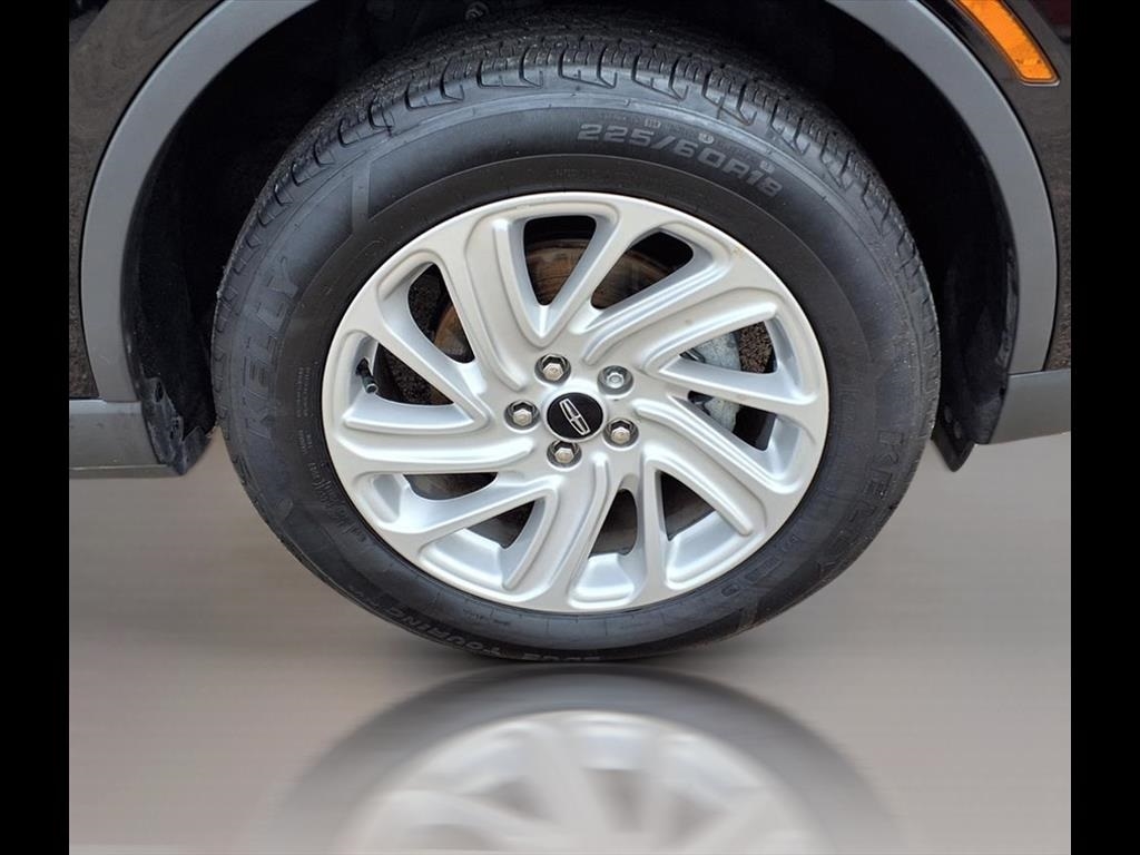 Lincoln Corsair Base 2023