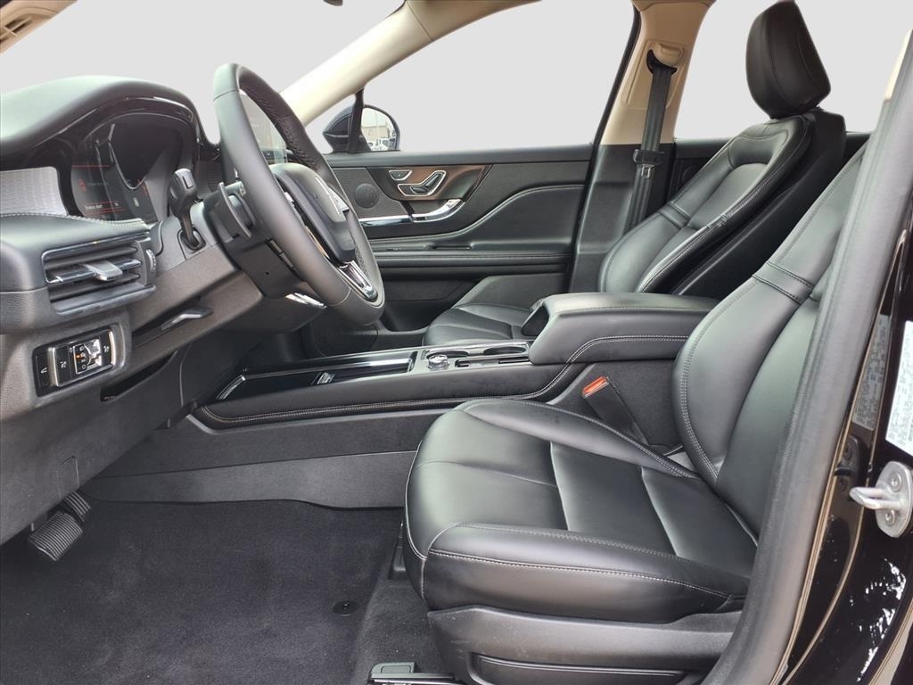 Lincoln Corsair Base 2023