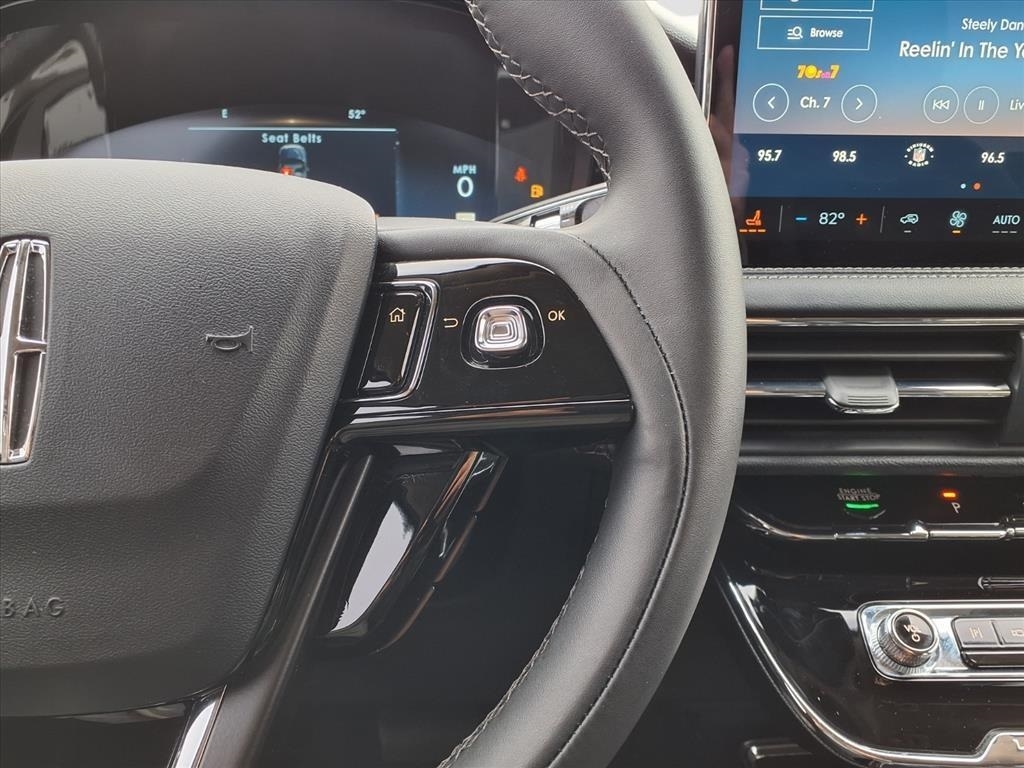 Lincoln Corsair Base 2023