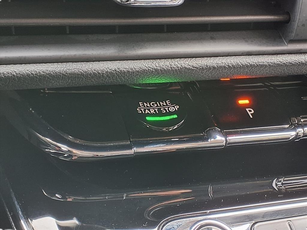 Lincoln Corsair Base 2023