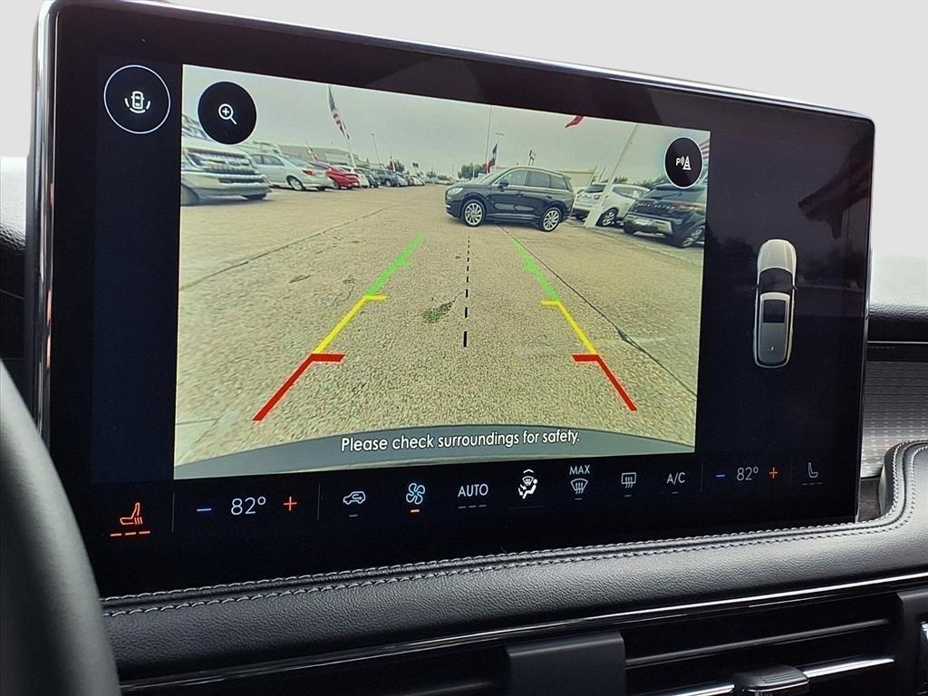 Lincoln Corsair Base 2023