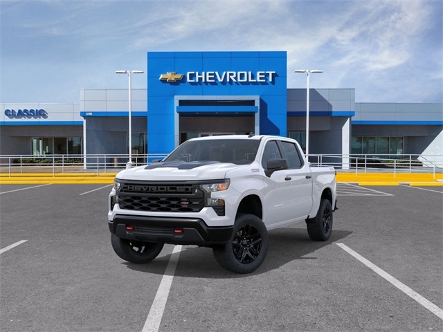 Chevrolet Silverado 1500 Trail Boss Custom Crew Cab 4WD 2026