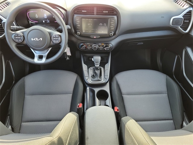 Kia Soul LX CVT 2024