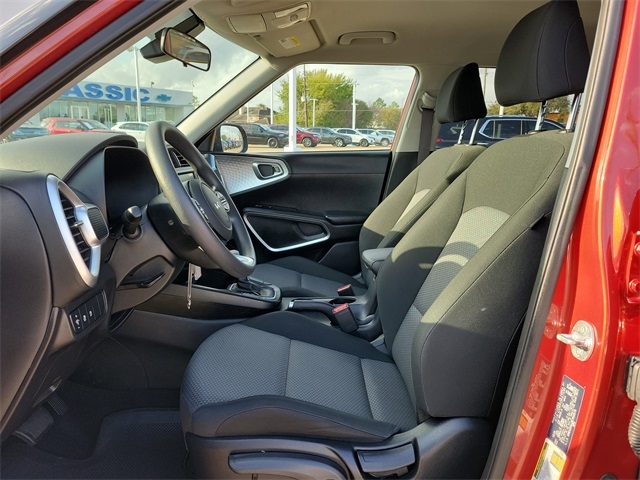 Kia Soul LX CVT 2024