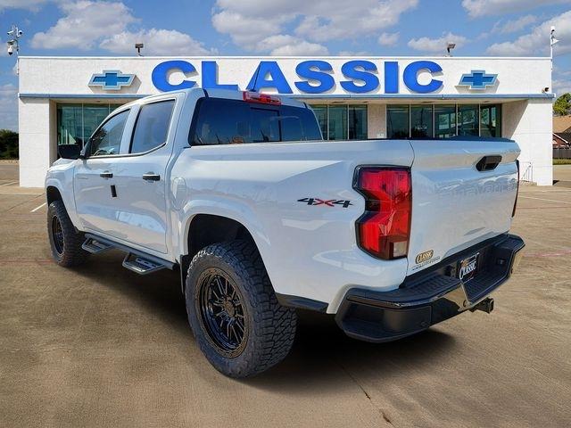 Chevrolet Colorado Work Truck Crew Cab 4WD 2026