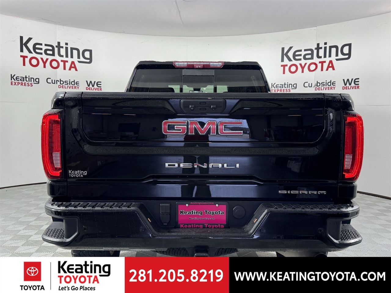 GMC Sierra 2500HD Denali Crew Cab 4WD SB 2023