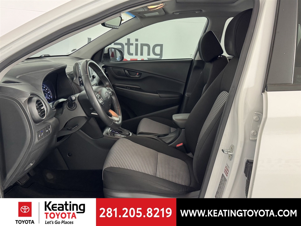 Hyundai Kona SEL w/Contrast Roof 2021