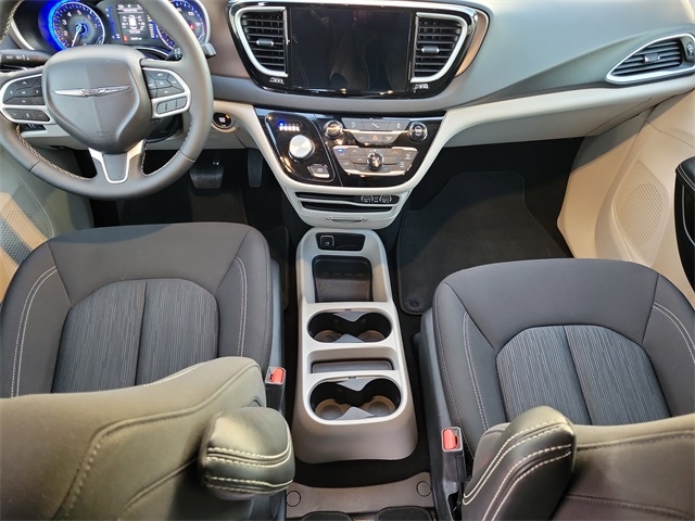 Chrysler Voyager LX 2024