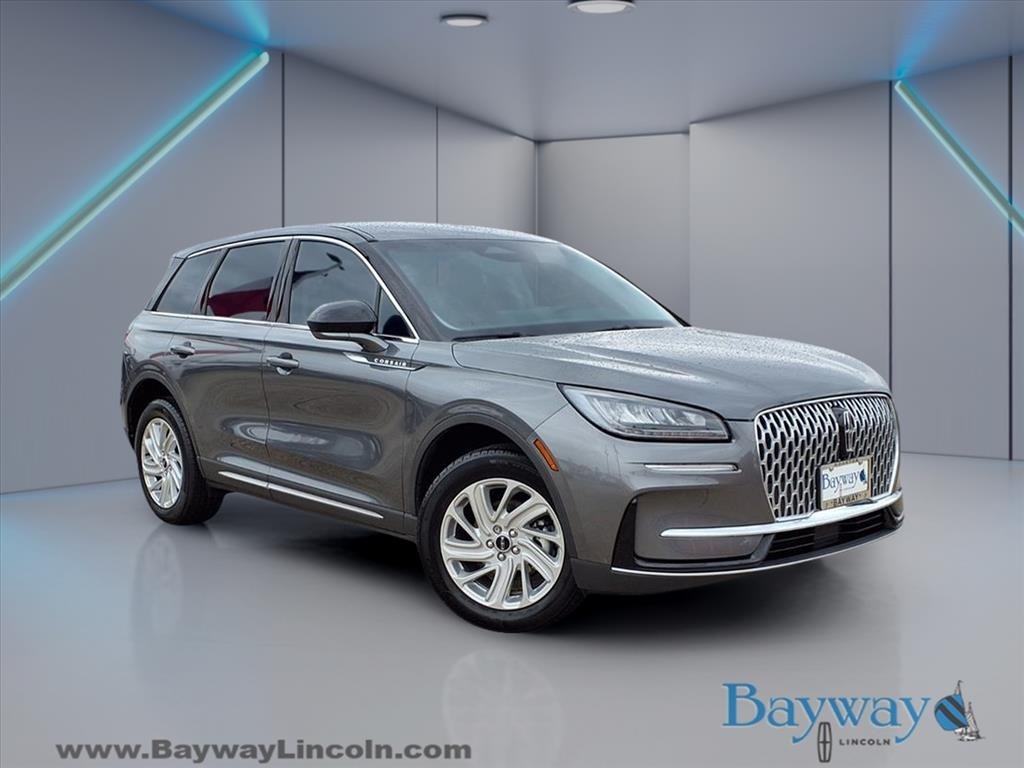 Lincoln Corsair Base 2023