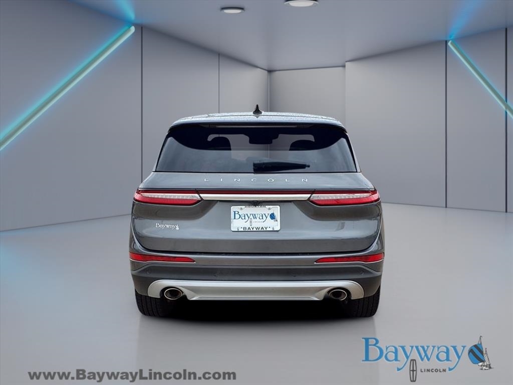 Lincoln Corsair Base 2023