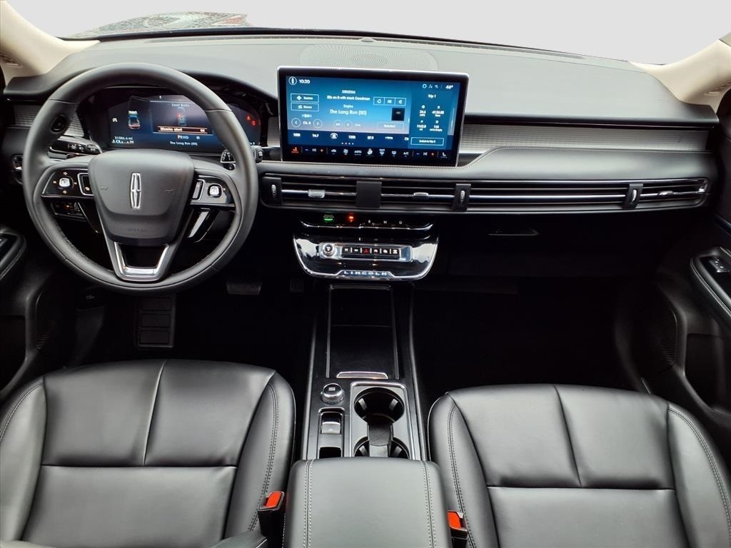 Lincoln Corsair Base 2023