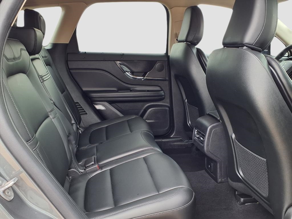 Lincoln Corsair Base 2023