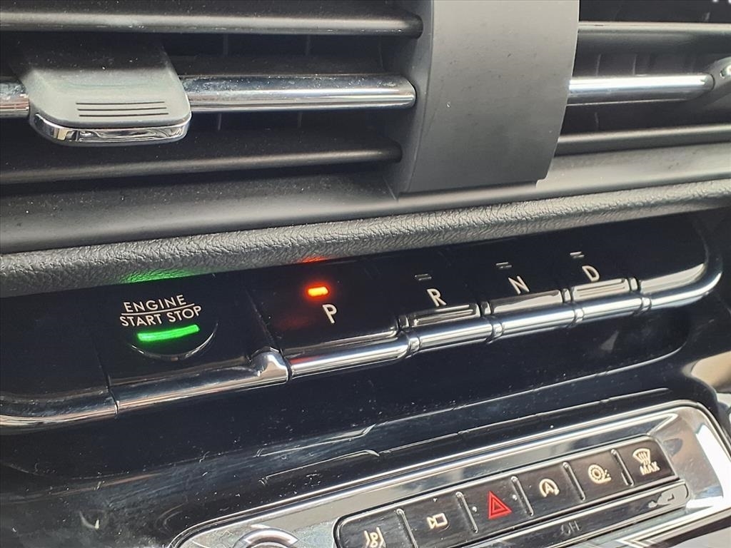 Lincoln Corsair Base 2023