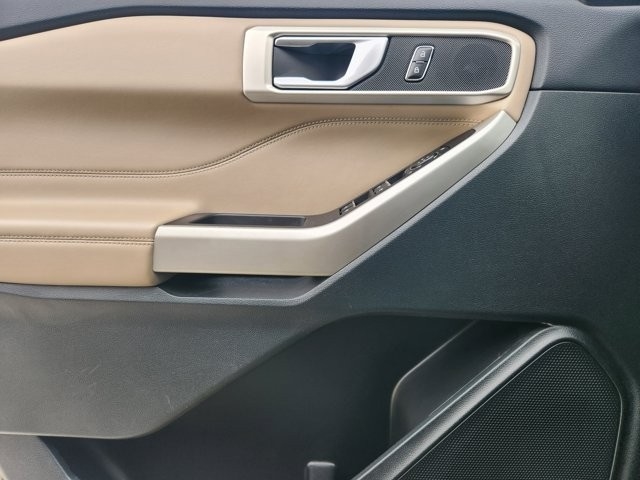 Ford Explorer XLT 2023