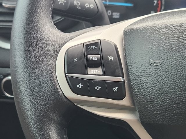 Ford Explorer XLT 2023