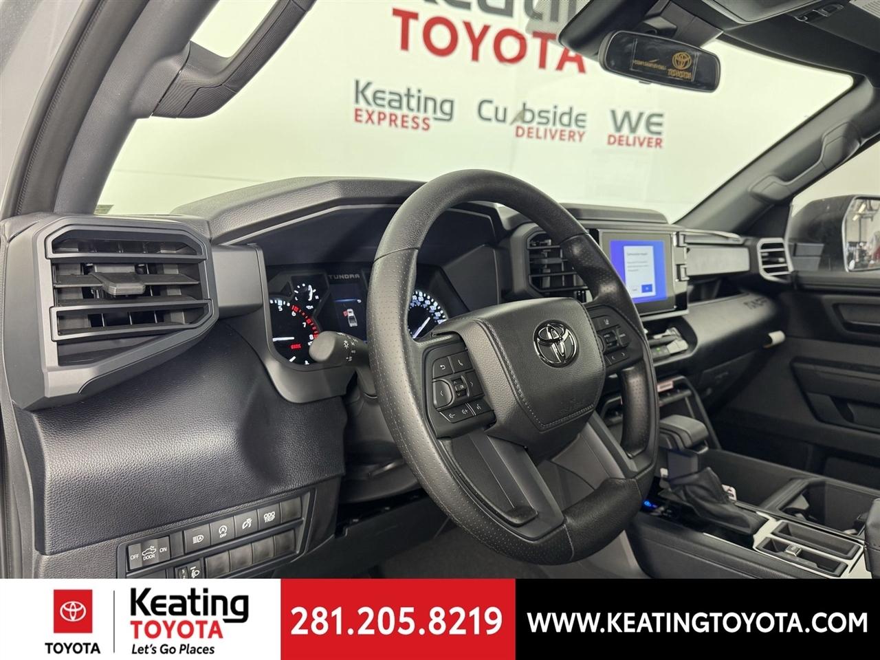 Toyota Tundra SR CrewMax 4WD 2026