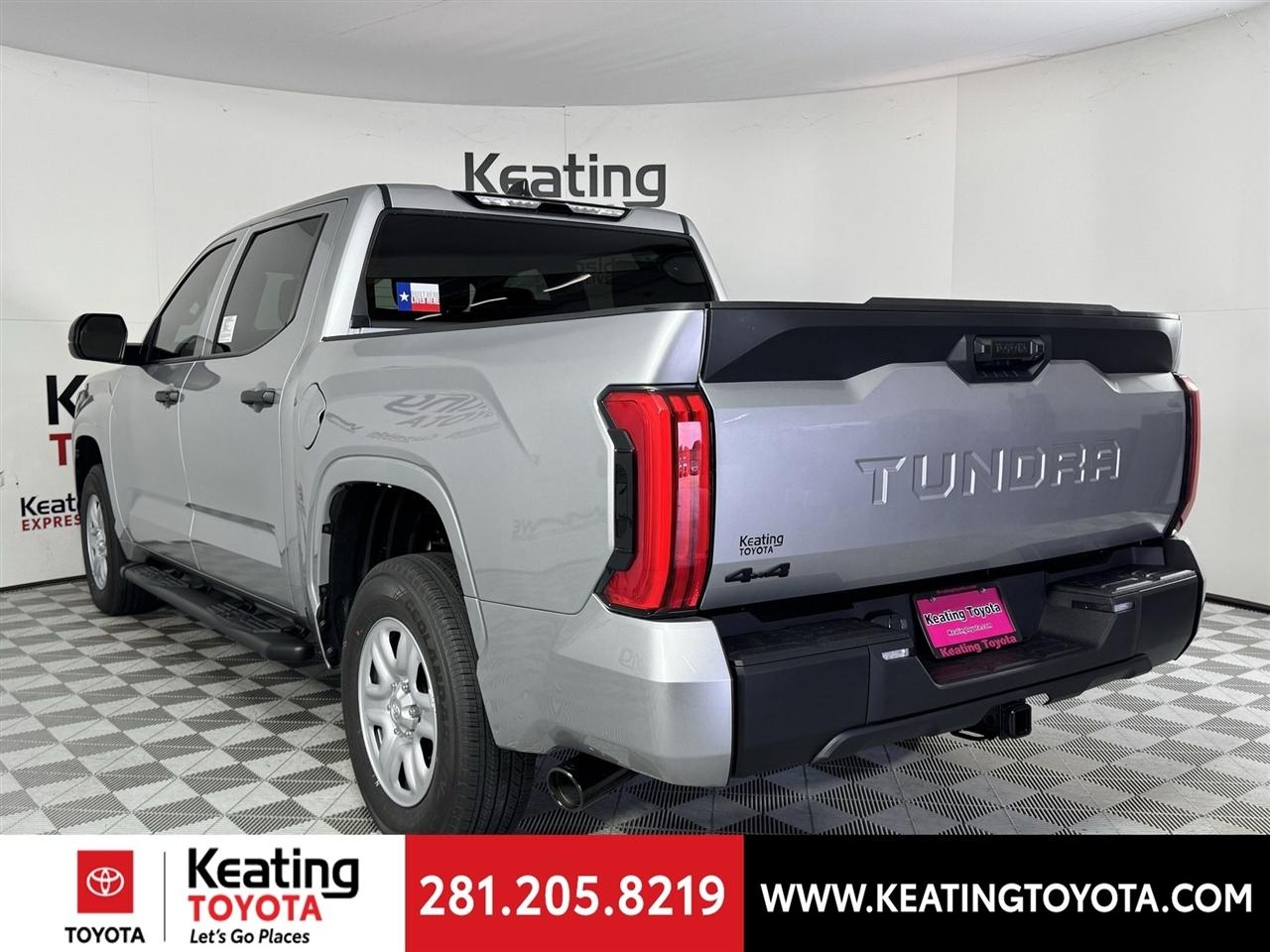 Toyota Tundra SR CrewMax 4WD 2026