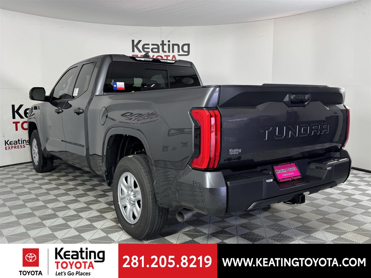 Toyota Tundra SR Double Cab 4WD 2026