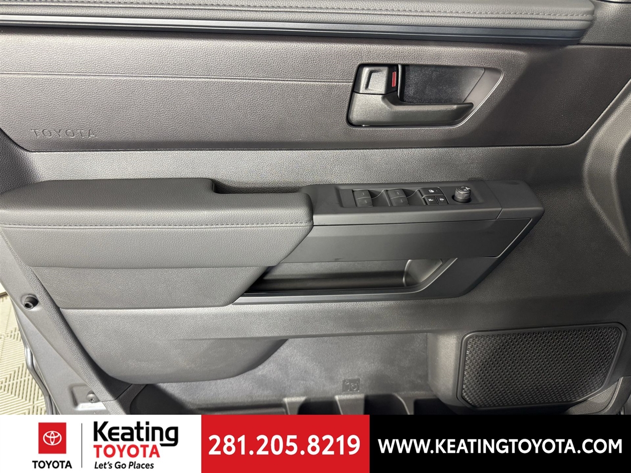 Toyota Tundra SR Double Cab 4WD 2026