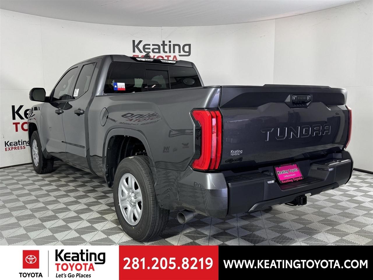 Toyota Tundra SR Double Cab 4WD 2026