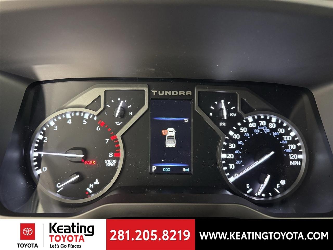 Toyota Tundra SR Double Cab 4WD 2026