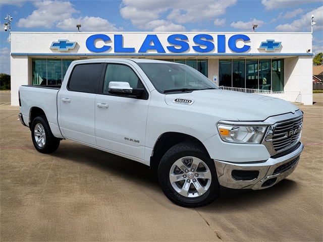 2024 RAM 1500 Laramie Crew Cab SWB 4WD
