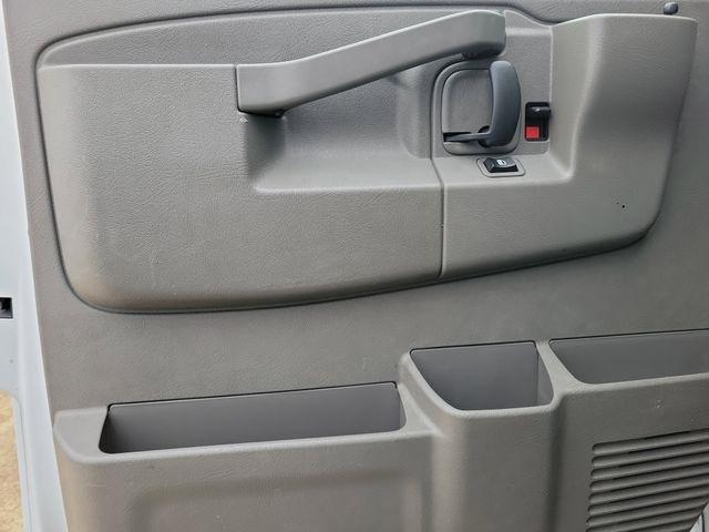 GMC Savana G2500 Cargo 2024