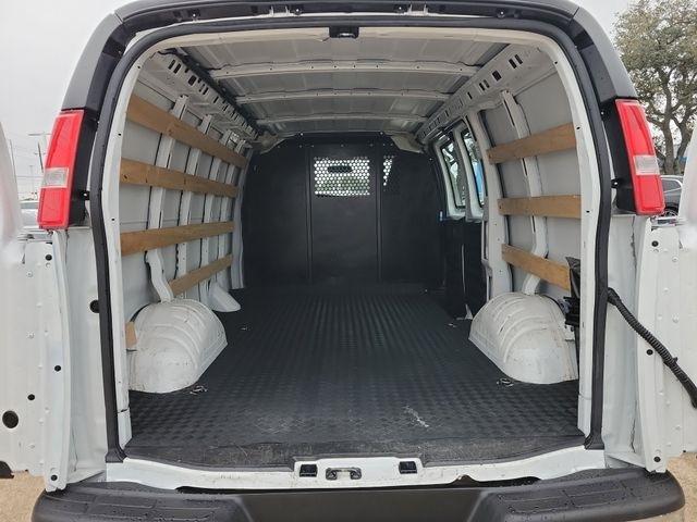 GMC Savana G2500 Cargo 2024