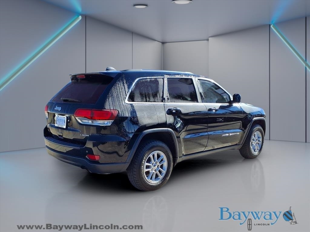 Jeep Grand Cherokee Laredo 4WD 2020