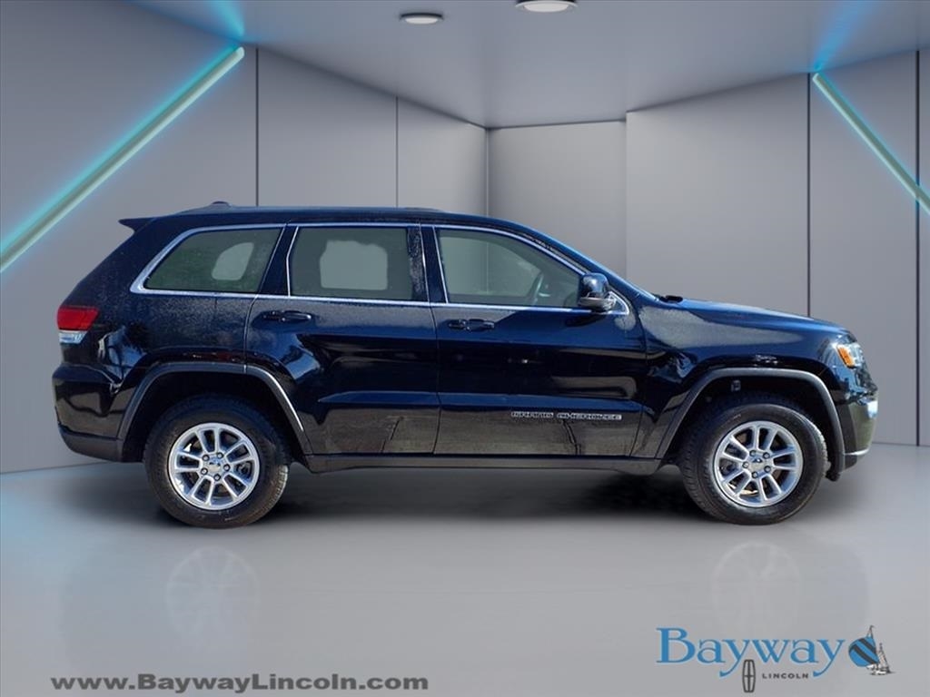 Jeep Grand Cherokee Laredo 4WD 2020