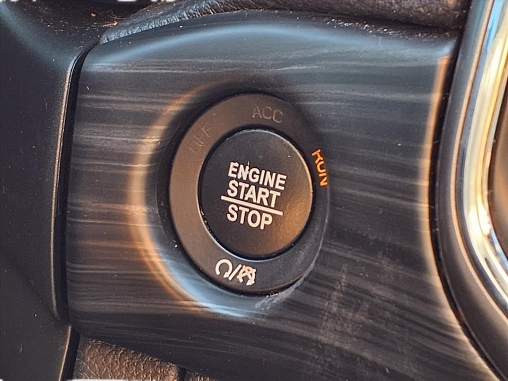 Jeep Grand Cherokee Laredo 4WD 2020